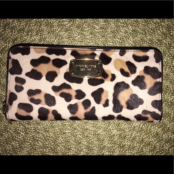 michael kors leopard print clutch bag